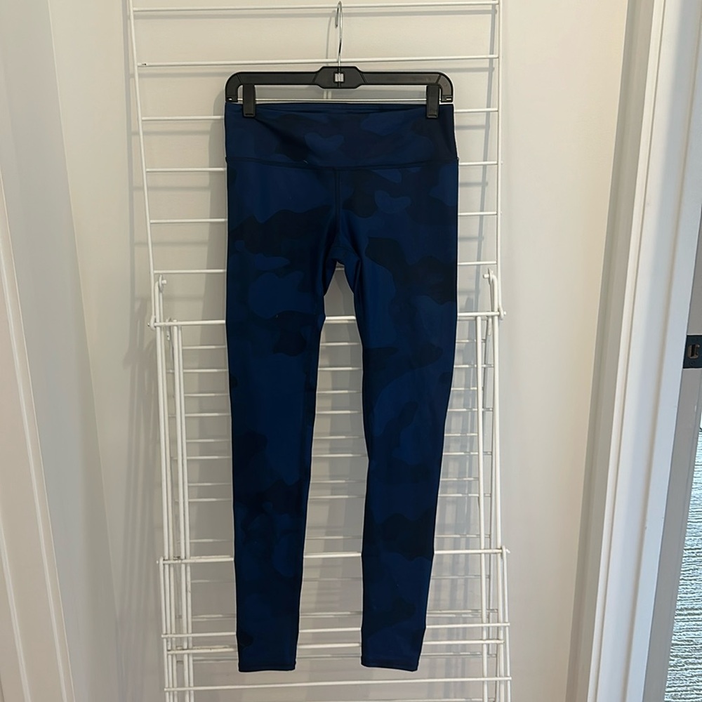 Alo camo leggings